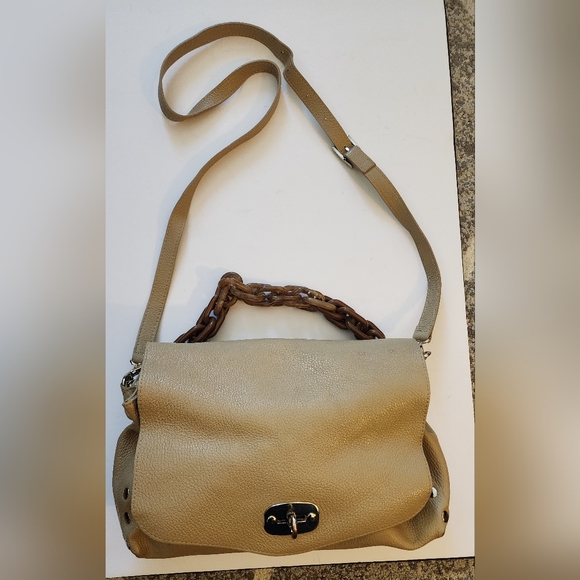 Marlon Genuine Leather Tan Shoulder/Crossbody Bag. Made In Italy - Picture 15 of 15
